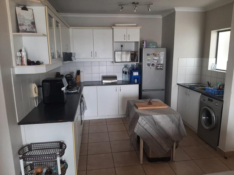 To Let 2 Bedroom Property for Rent in Gordons Bay Western Cape
